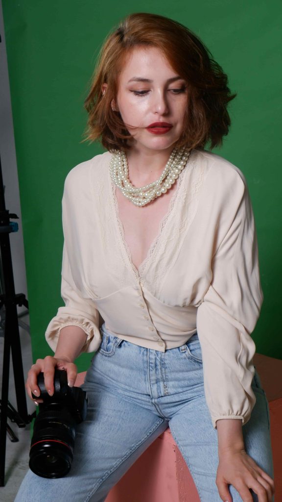 How to Style Pearls in 2025 (Even with Jeans!)