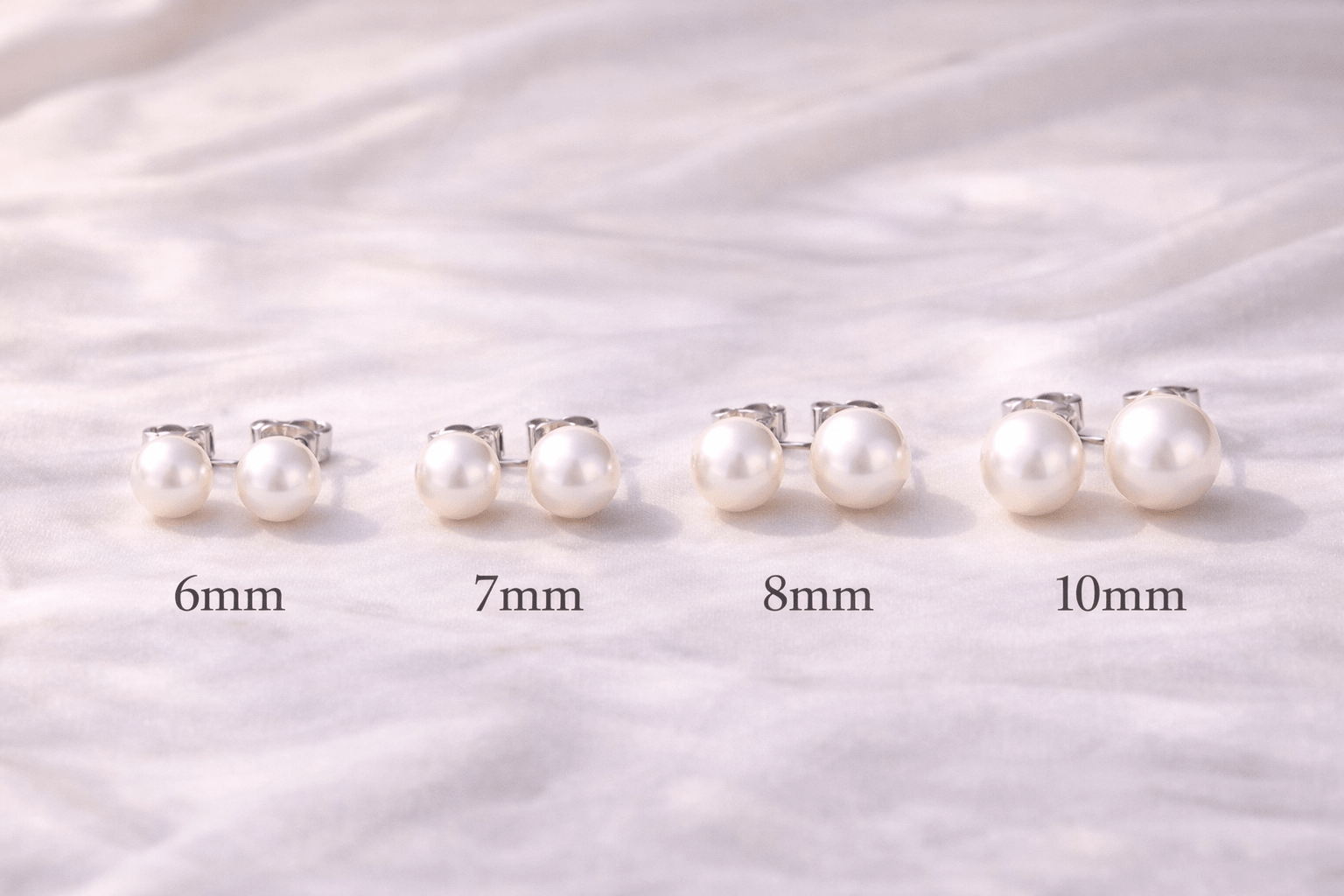 pearlsonly-blog-102-image-3-pearl - Wybór odpowiedniego rozmiaru kolczyków perłowych w stylu tarczek - Biżuteria z pereł - pearlsonly